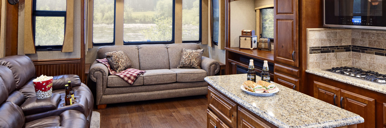 New Horizons Custom Luxury Rvs